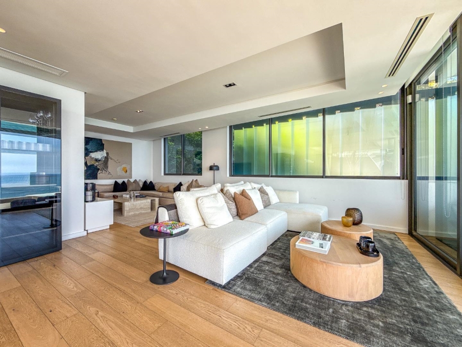 5 Bedroom Property for Sale in Clifton Western Cape